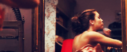 believeandsmile:  Quando estou sozinha, sou outra pessoa. (believeandsmile) 