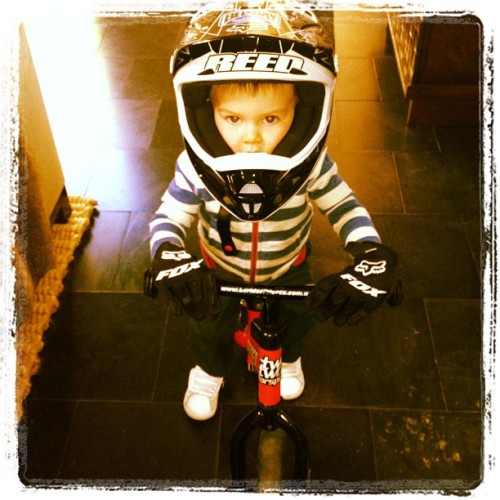 butchersknivesandgoldensheep: Ride on little bro!
