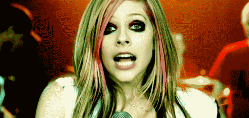 ohpadalecki:  Eu to pouco me fudendo para oque os outros vão dizer! - Avril Lavigne