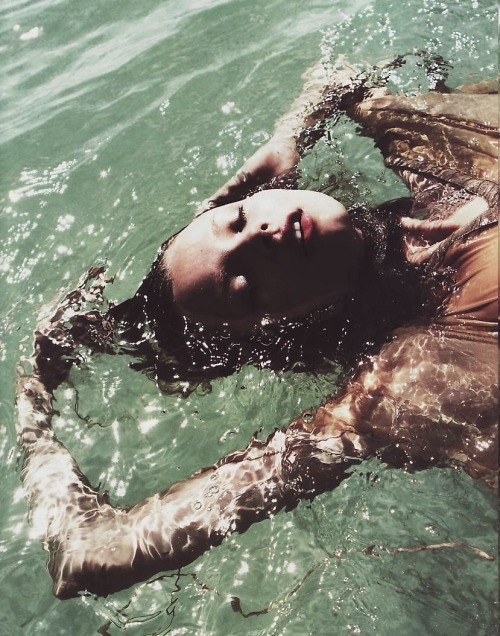 “Paradise Island" :// Model: adult photos