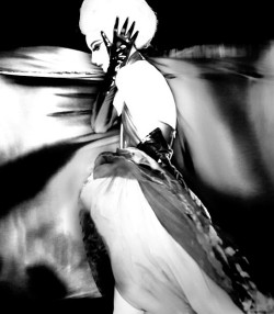 sinolia:  Alexia Wight by Nick Knight 