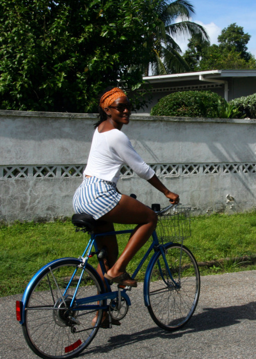 malaikabsl: Me…I miss my beautiful bike.