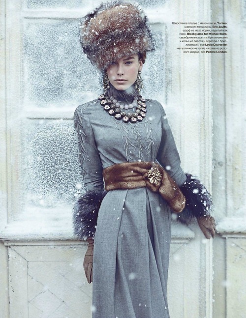 thegeniusoffashion: collections-from-vogue: Madelene de la Motte For Tatler Russia December 2011 Hat