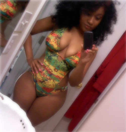 so-fresh-so-thick:  Keonia Kookiie Alford  