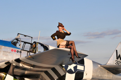 Beautiful pinup girls photoshoot