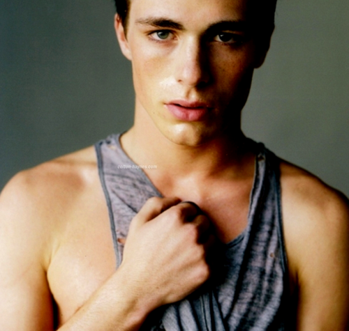 sexyboysandromance:  he is so FIT. 