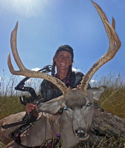 babes-bullets-and-broadheads:  Melissa Bachman 