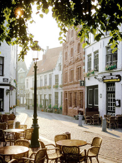 I lived in a town like this, in Germany. LOVED it ♥