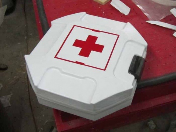 Craftsman / artist Shawn Thorsson took the classic first aid kit from HALO and made it a functioning reality. Make your own by follow his step-by-step process available at his blog or MAKE.
Since I have a couple young ones on the way, this might come...