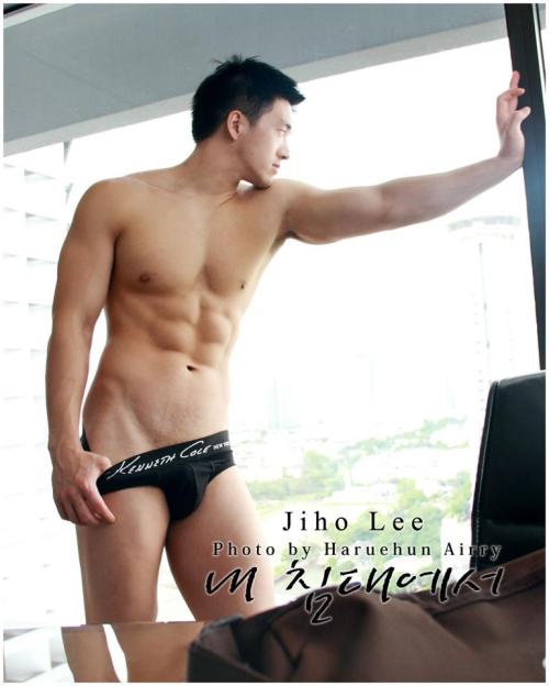 XXX boycandee:  hot damn, Jiho Lee  photo
