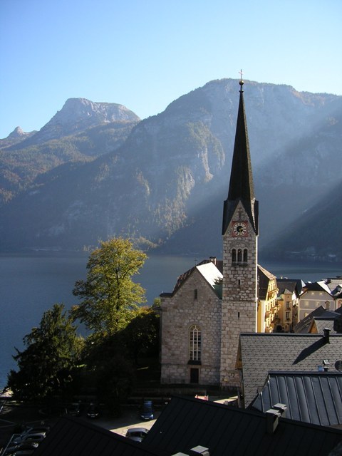 (via Hallstatt, a photo from Upper Austria, East | TrekEarth)