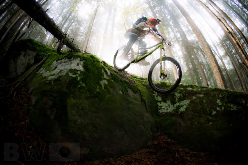 bikeaholics: ricardo broberg north cascades, washington photo: bradwalton