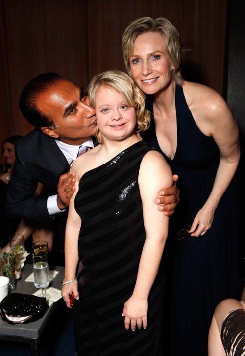poisonedtwinkie:  This picture deserves all the awards  