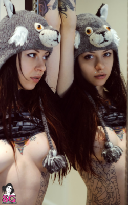 sisconocturnal:  One of my favorite Suicide Girls GoGo, she’s freaking cute :o 