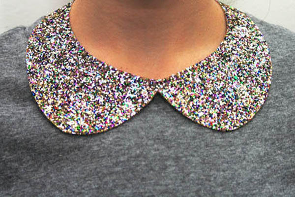 Glitter Collar | Refinery 29
For my birthday in April this year, I’m going to have a glitter party! Everyone is going to have to glitter up or face the consequences (which will be a glitter bomb to the hair) I’m pretty sure I have enough DIYs on here...