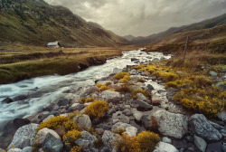 fuckyeahgeography:  Flüela Pass: Swiss Alps