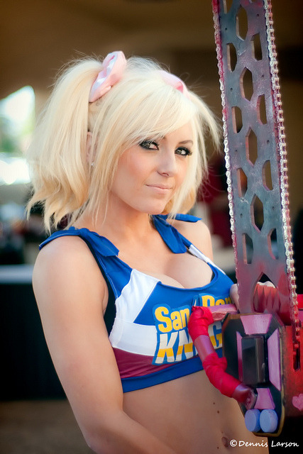 turner-d-century:  kamidigital:  Amazing Arizona Comic Com by Desert Bug on Flickr.  Juliet Starling cosplay by Jessica Nigri 