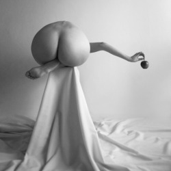 Taken out of the context of sex, this is beautiful art.  The shapes and the proportions are so beautiful.  This should be framed on my wall.  Anyone know the photographer?