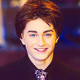 fallforwatsonmoved-blog:  Dan Radcliffe at Harry Potter Premieres (2001/2011) 