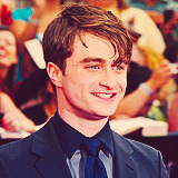 fallforwatsonmoved-blog:  Dan Radcliffe at Harry Potter Premieres (2001/2011) 