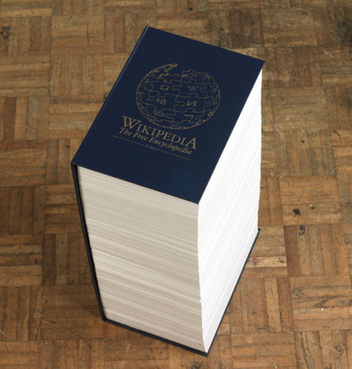 paaulrex:  irleecuppycake:  briannpham:  cateyboo:  colonelcheru:  Don’t panic. I printed all of wikipedia out last night. Tell me what you want to know and I’ll fax you the page.  Lmfaoooooooooooooo  LOOOOOOOOOOOL GAH DAMM   Wealth of knowledge