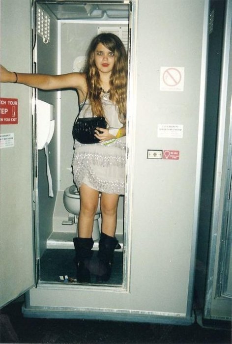 velvet-dawn-blog:  sky you look perf even in a portable loo 