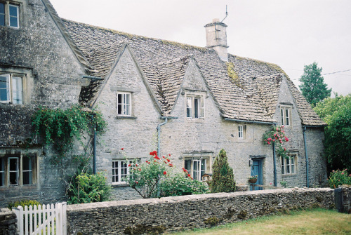 Arlington Row, Bibury by Sarah Alexandra on Flickr.