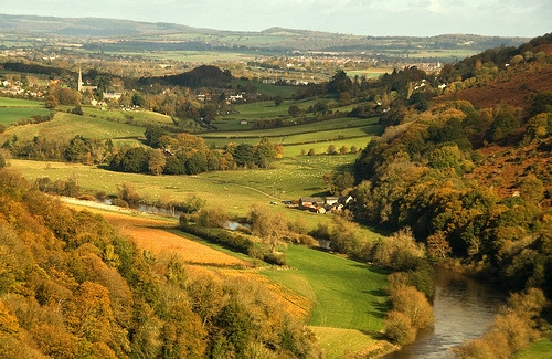 lovingtheuk:  Wye Valley (by flash of light) 