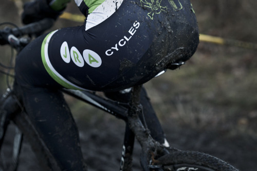 patternsandcycles: My team mate Sally playing in the mud. gavingould:  mud butt.