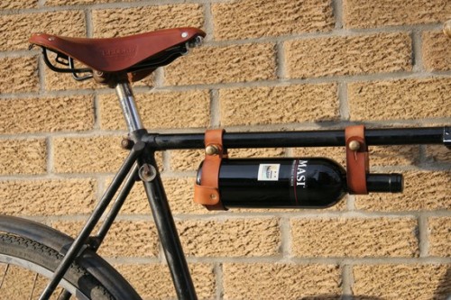 undefautspecial:just brilliant!etsygoodies:(via Bicycle Wine Rack Leather 1 frame by oopsmark on Ets