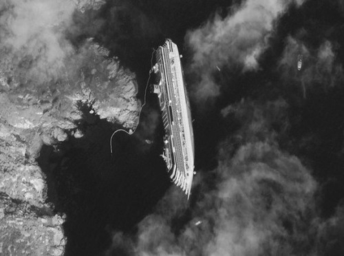 kari-shma: Costa Concordia Shipwreck From SpaceThe deadly Costa Concordia shipwreck has been cap