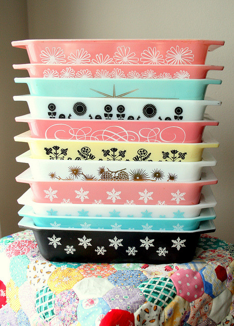 corvidae:
“ Stack of Pyrex by lolie jane on Flickr.
Sigh.
”