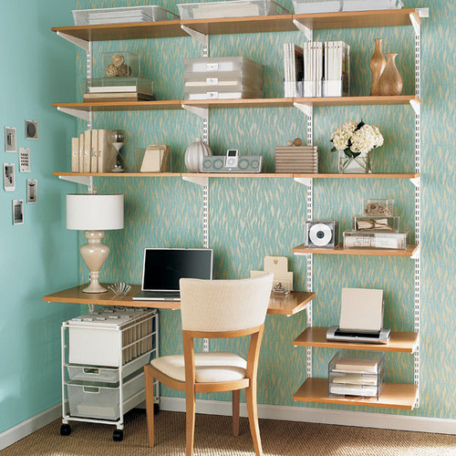 micasaessucasa:  elfa desk (by ooh_food)
