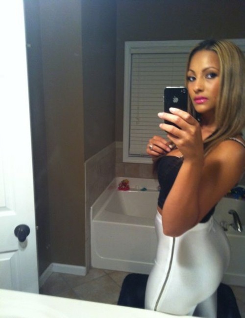 badbroads:  http://badbroads.tumblr.com/ TJ’s *****Thick Thursday*****
