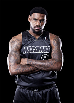 sidductivebeats:  31 pts. 8 Rbs. 8 Ast. 4 Stls. 3 Blks. LEBRON WENT IN TONIGHTT! 