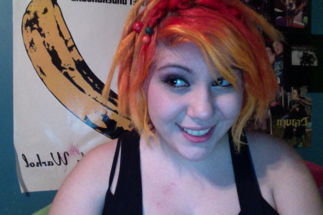 stapiezrabiez:  a fake smile goes a long way.  for some reason my dreads are falling