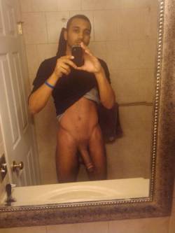 nudeselfshots-blackmen.tumblr.com post 16396694220