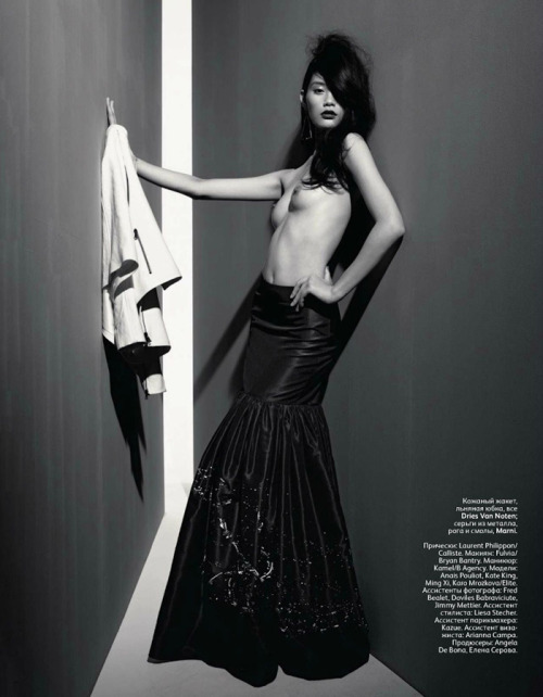 pussylequeer:  Ming Xi photographed by Patrick Demarchelier for Vogue Russia, February 2011 
