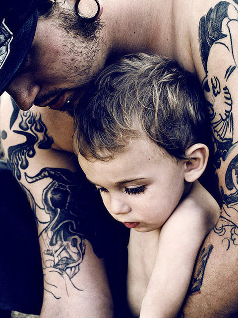 loucasdrogas-deactivated2013031:  Feio, bonito, homossexual, heterossexual, loiro, moreno, alto, baixo, gordo, magro, evangélico, protestante, ateu, tatuado, cabeludo, careca… Muitos enxergam somente com os olhos, já os mais sábios colocam o coração