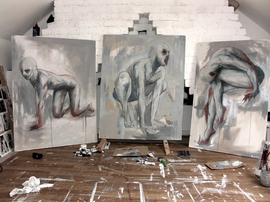 bael-art:  Shot of my studio taken last year, as you can see I work in a draughty,
