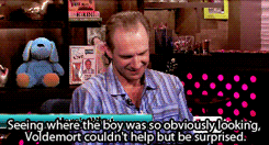 holymotherofrowling-deactivated:  Ralph Fiennes being made to read a Voldemort/Harry fanfic [x] 