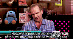 holymotherofrowling-deactivated:  Ralph Fiennes being made to read a Voldemort/Harry fanfic [x] 