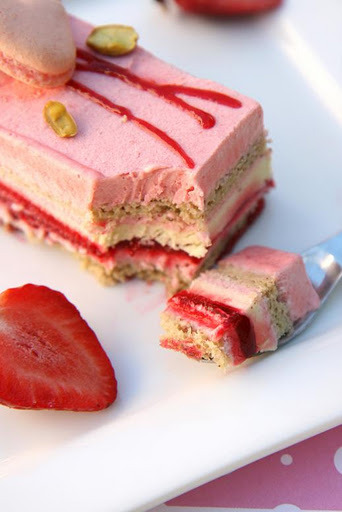 thecakebar:  Valentine’s Day Party for 2! (recipe)