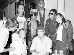 awesomepeoplehangingouttogether:  Magic Johnson, Marlon Jackson, Michael Jackson, Tatum O’Neal, Dan Aykroyd and Margot Kidder, 1979 