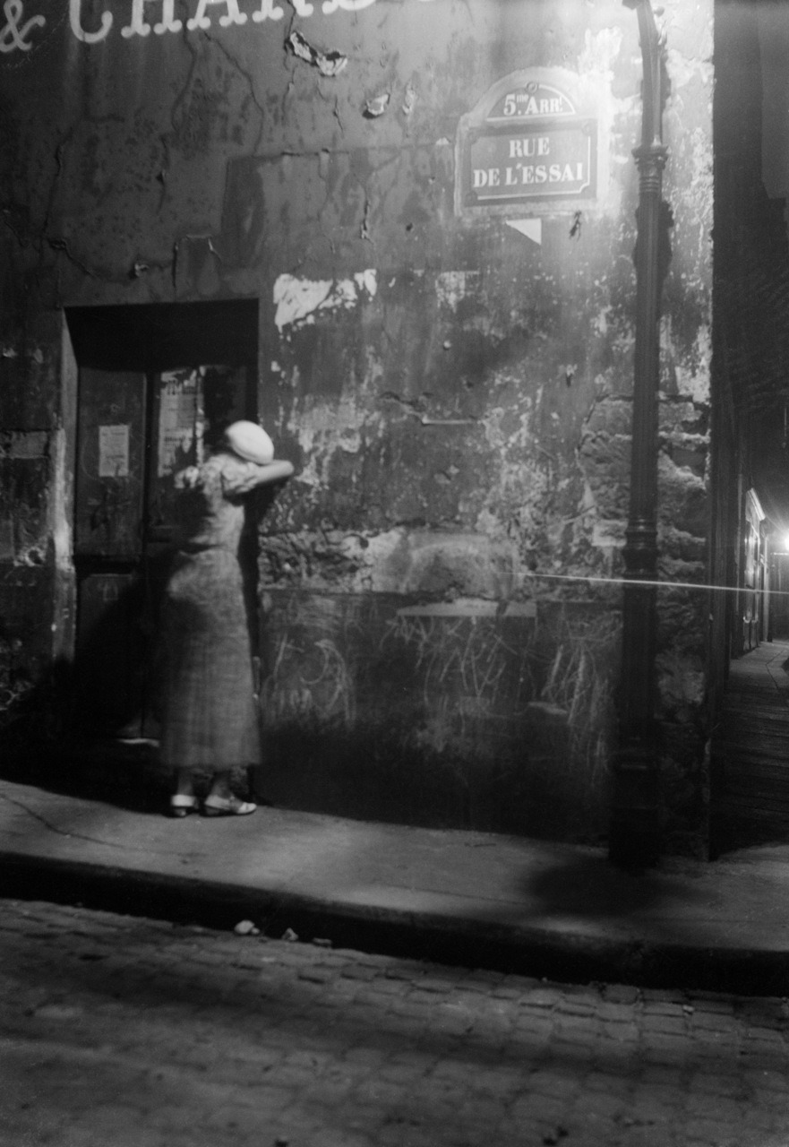 Hans Wolf
Streets at night, Paris, 1930s
Thanks to firsttimeuser