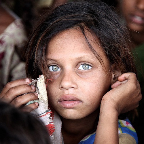 syenip:  Tamana lives with her family in a stone hut in Bagrana, a slum an hour’s drive outside Jaip