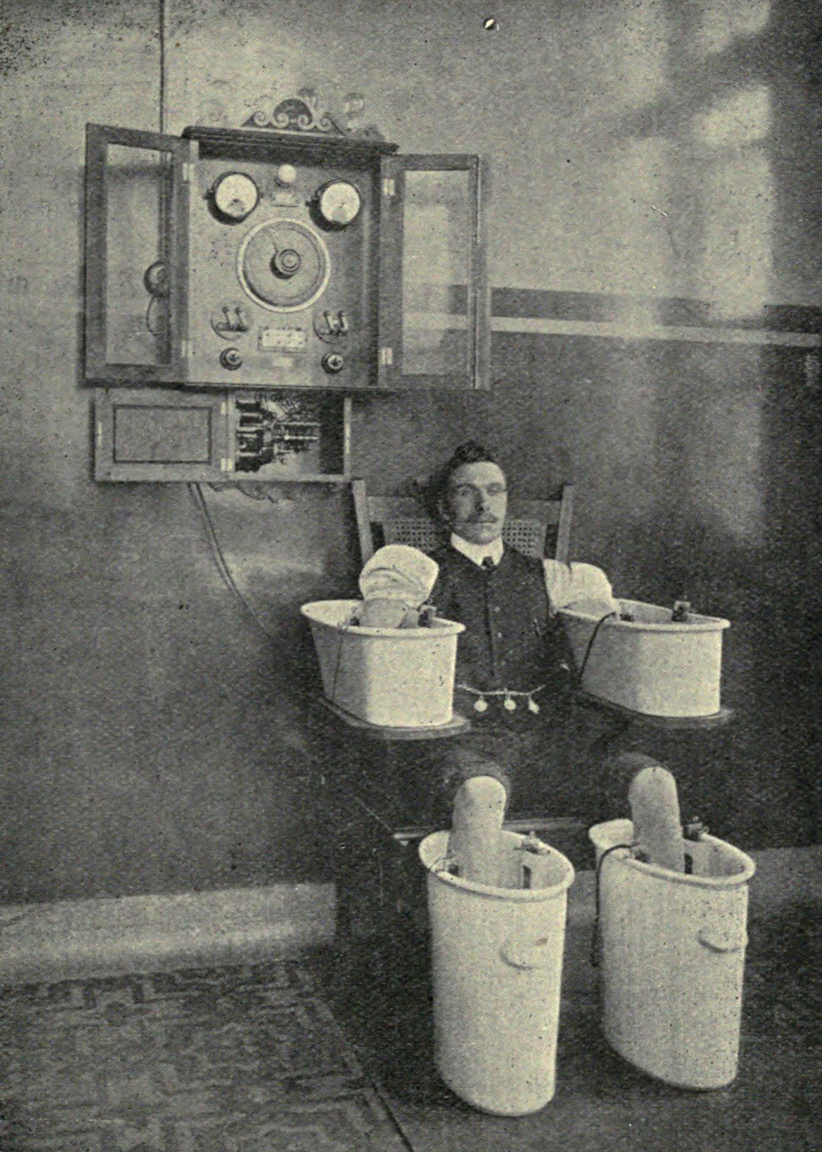 sutured-infection:  Schnee bath, from Edward Reginald Morton and Elkin Cumberbatch’s
