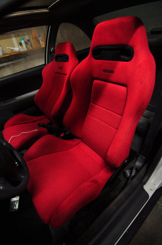 ralberto:  got some comfortable seats for my civic :D