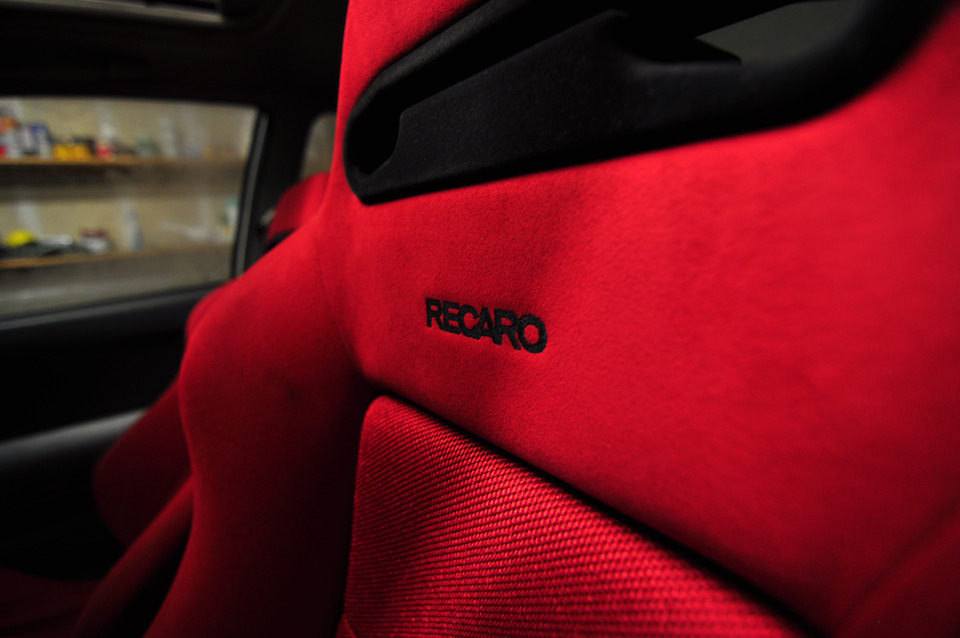 ralberto:  got some comfortable seats for my civic :D