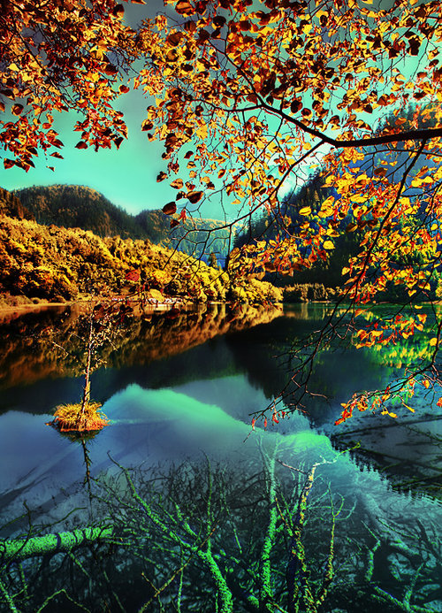 bluepueblo:  Wonder Lake, China  photo via silent 